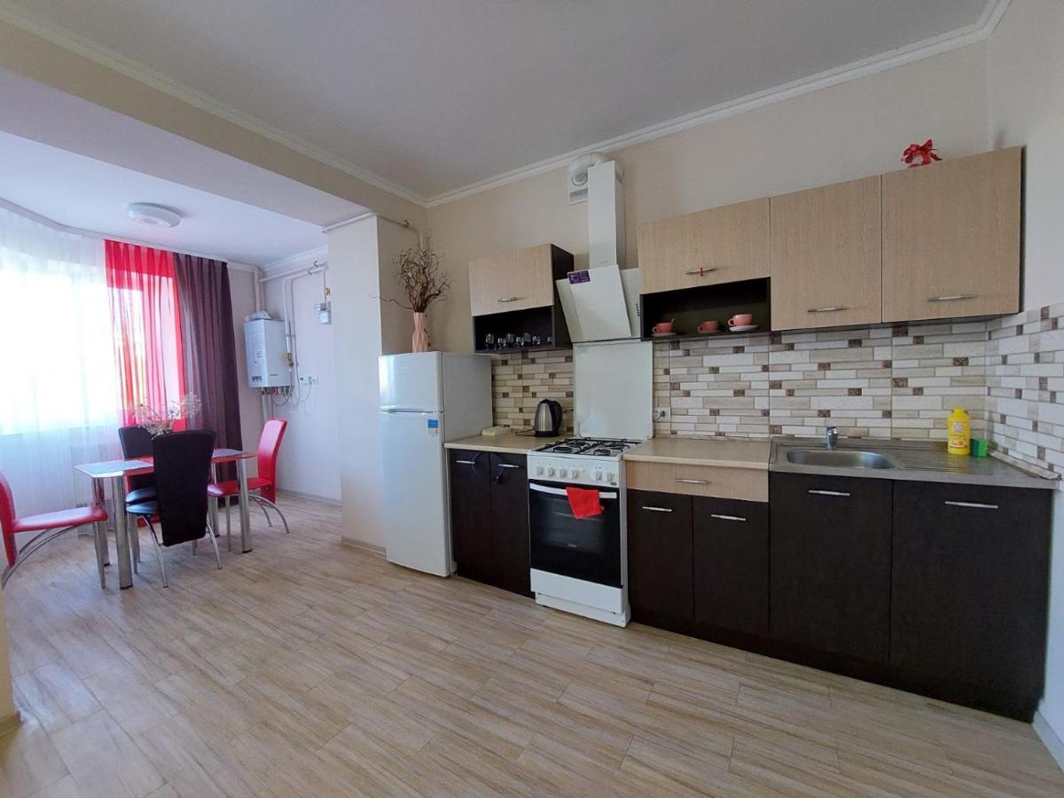 Новобудова Центр Apartman Luck Kültér fotó
