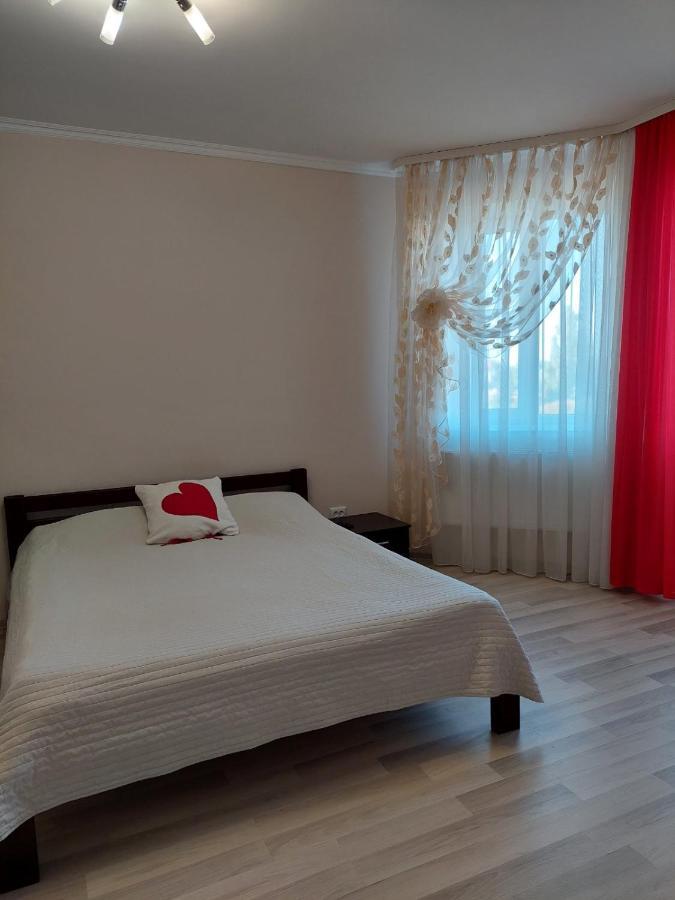 Новобудова Центр Apartman Luck Kültér fotó