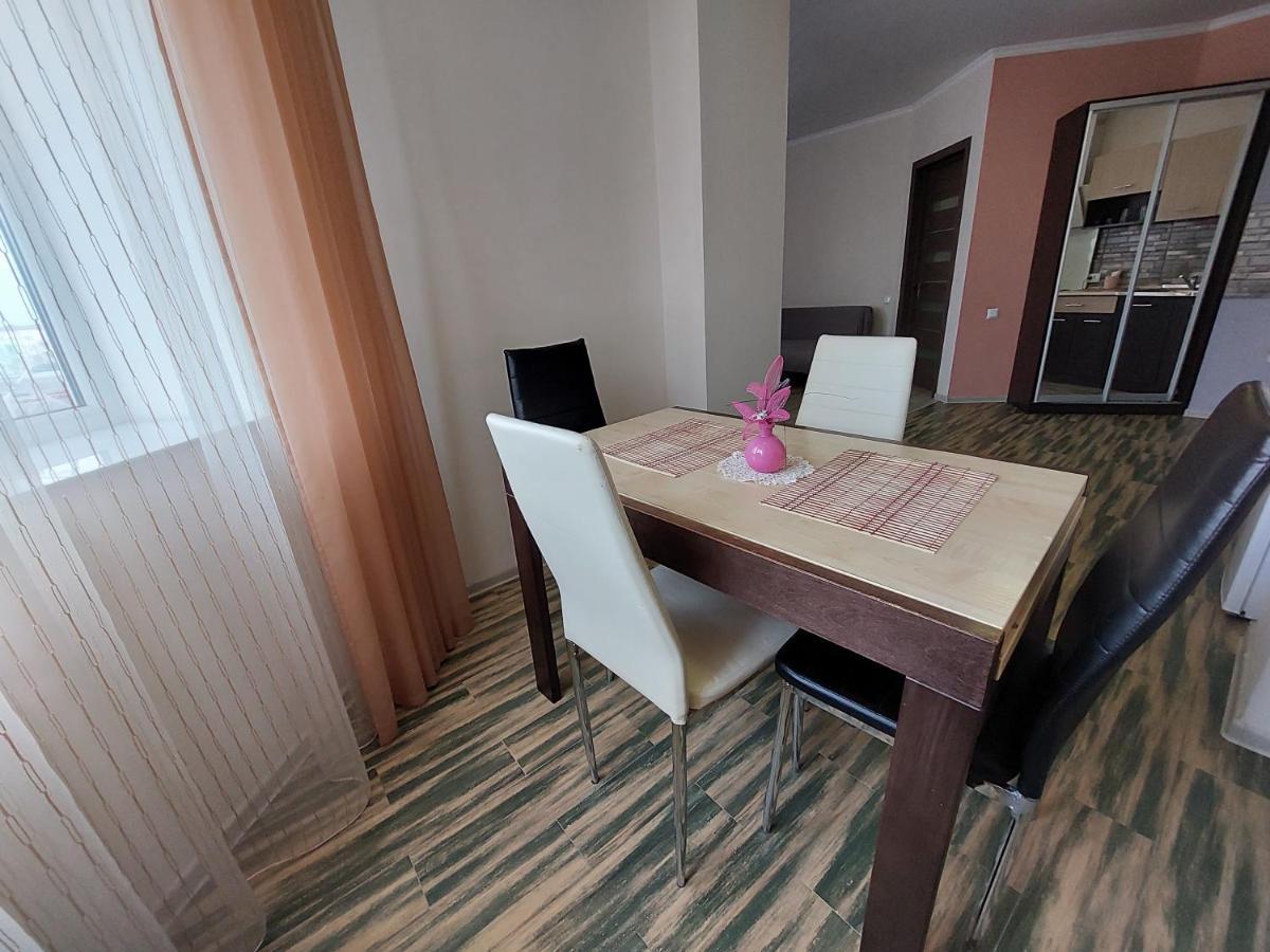 Новобудова Центр Apartman Luck Kültér fotó
